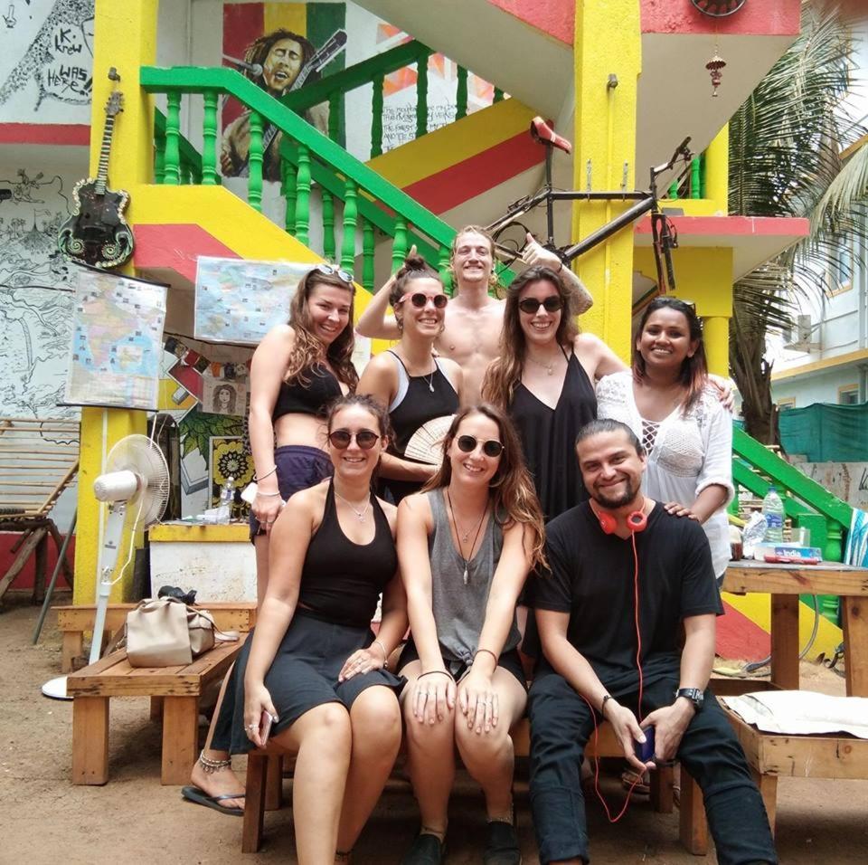 Rasta Mansion Beach Hostel And Rooms อารัมบล ภายนอก รูปภาพ
