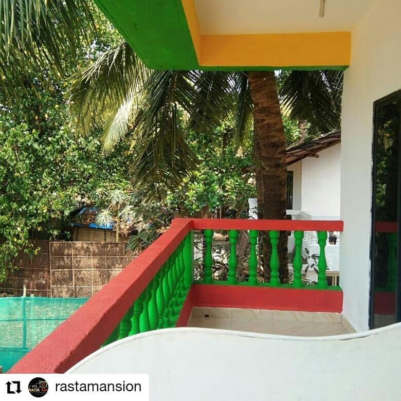 Rasta Mansion Beach Hostel And Rooms อารัมบล ภายนอก รูปภาพ