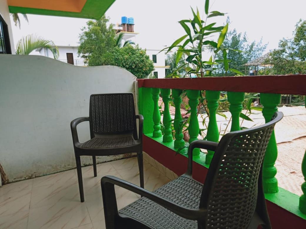 Rasta Mansion Beach Hostel And Rooms อารัมบล ภายนอก รูปภาพ