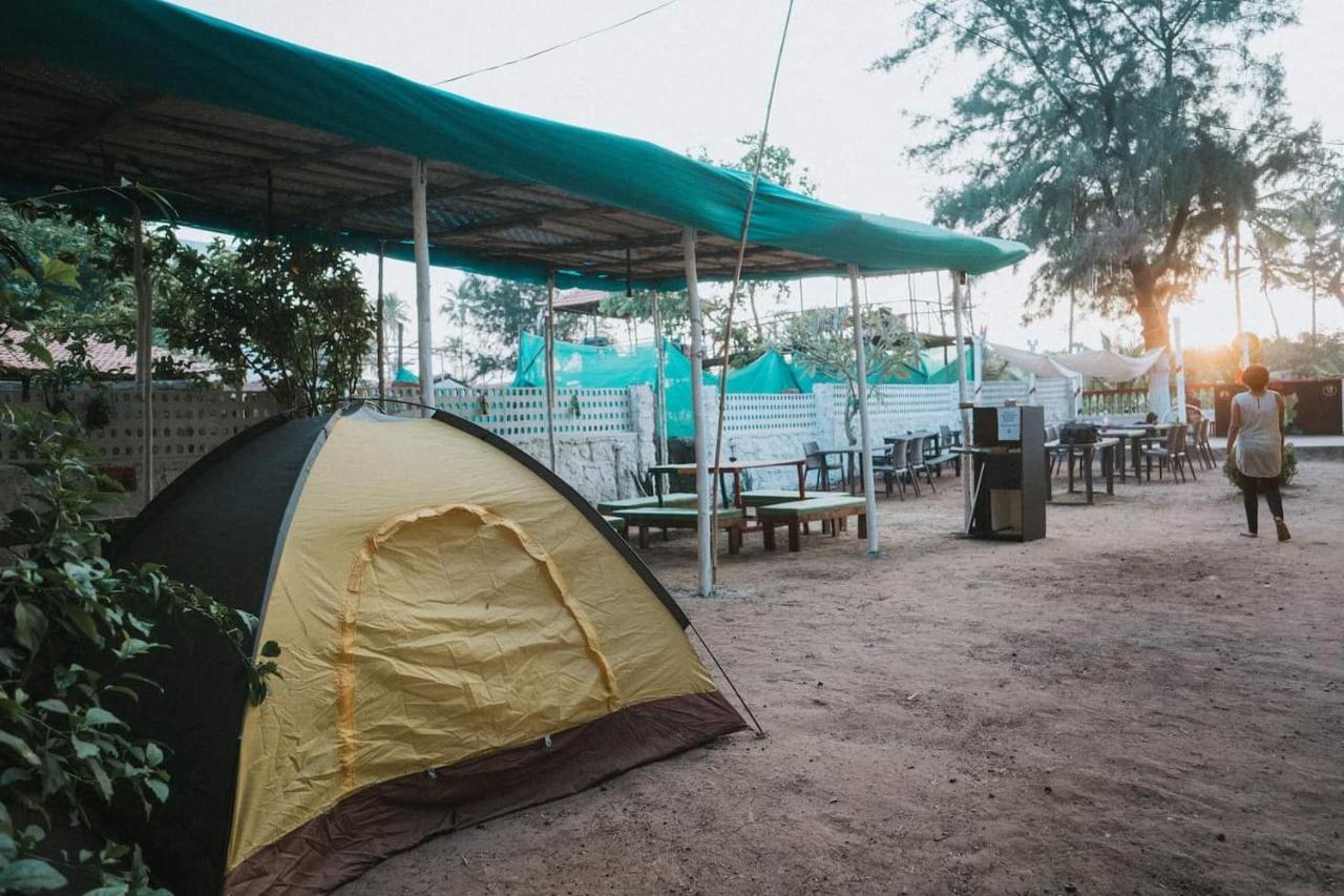 Rasta Mansion Beach Hostel And Rooms อารัมบล ภายนอก รูปภาพ
