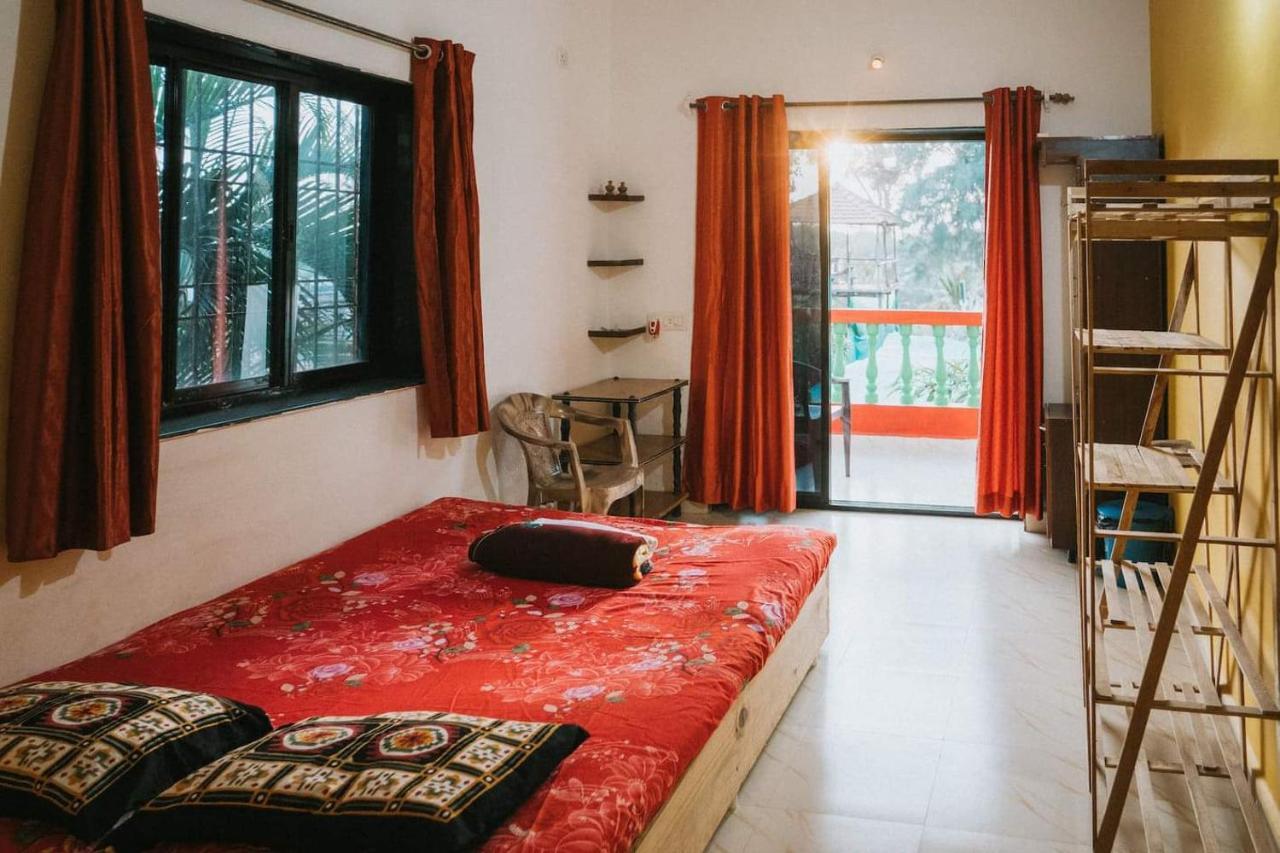 Rasta Mansion Beach Hostel And Rooms อารัมบล ภายนอก รูปภาพ