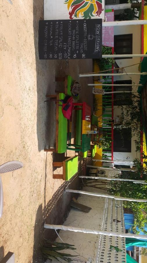 Rasta Mansion Beach Hostel And Rooms อารัมบล ภายนอก รูปภาพ